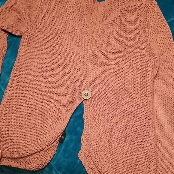 Sweater - Picture 4 of 4